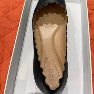 Chloe Elegant Black Scalloped Loafers